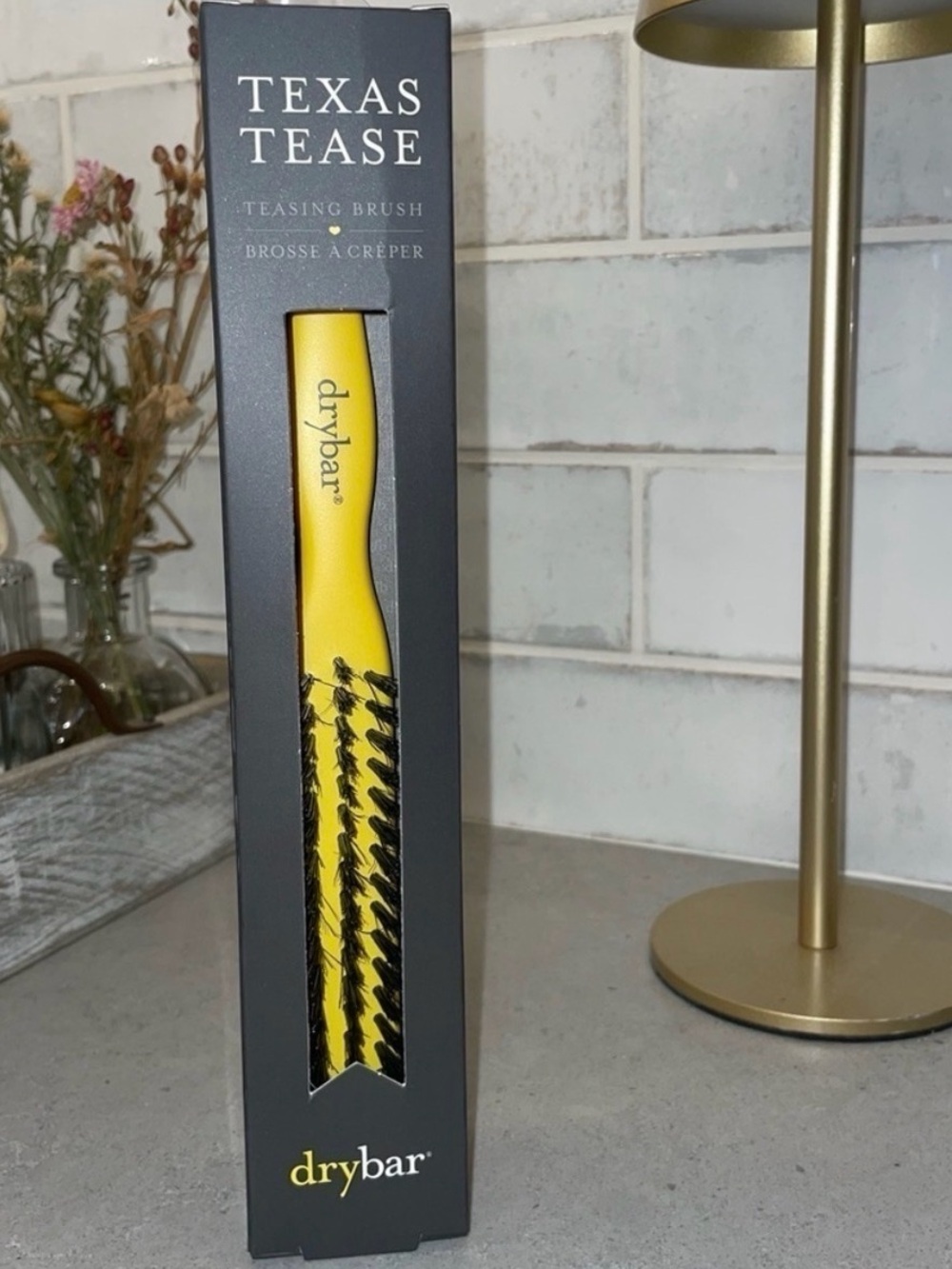 Drybar Texas Tease Teasing Brush — Bright Yellow